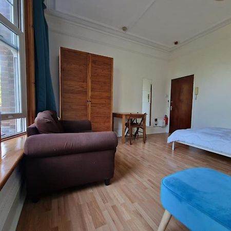 Bright Well Located Studio Flat London Luaran gambar